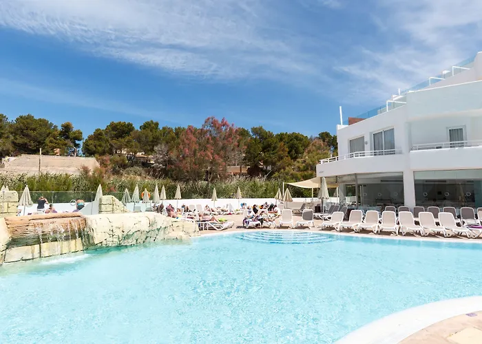 Fergus Style Cala Blanca Suites