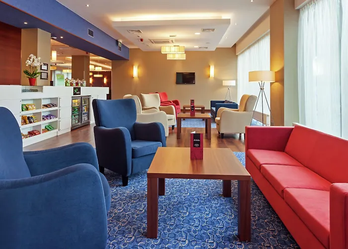 Hampton By Hilton Warsaw Airport