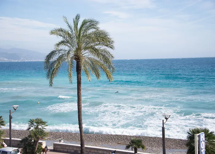Hotel Et Appartements Reine D'Azur