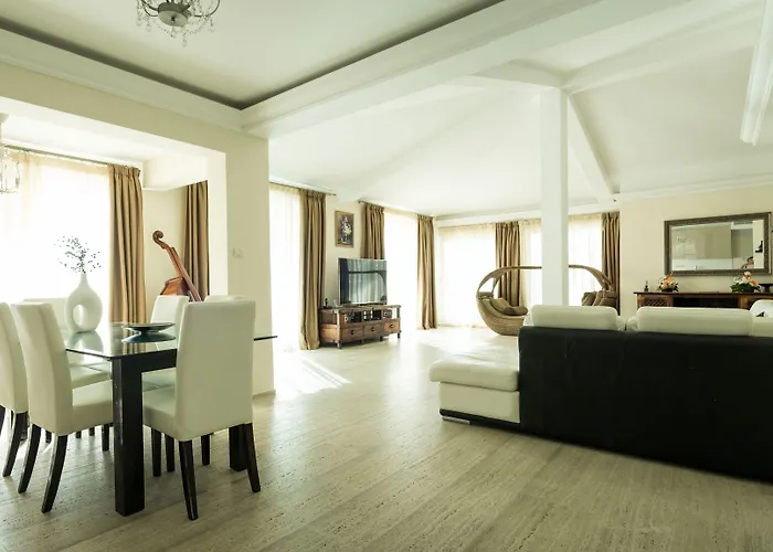 Azimut Hotel