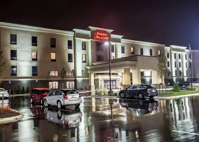 Hampton By Hilton Lansing West