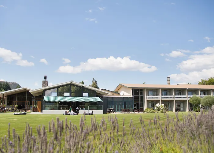 Wanaka Hotel