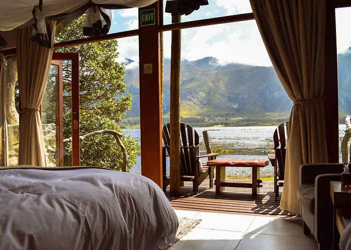 Mosaic Lagoon Lodge