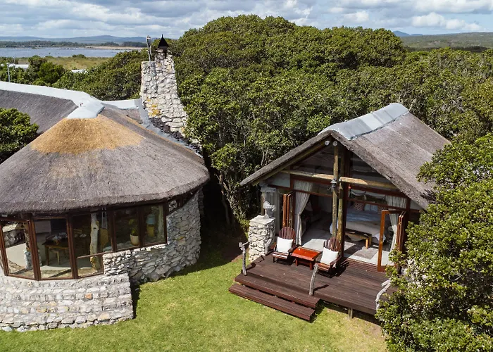 Mosaic Lagoon Lodge