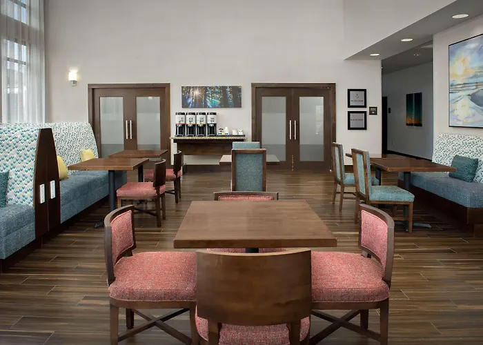 Hampton Inn & Suites Portland/Hillsboro-Evergreen Park