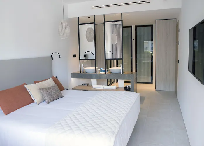 Marina Palace By Intercorp Hotel Group