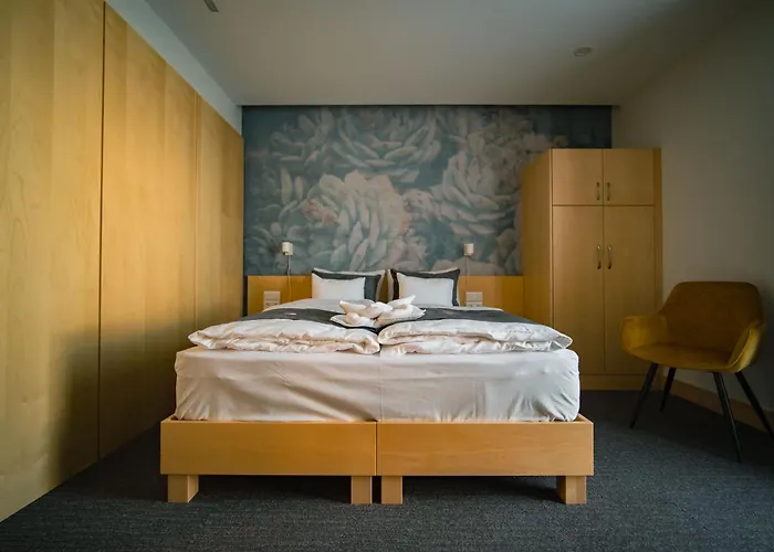 Eleven Business & Sport Hotel