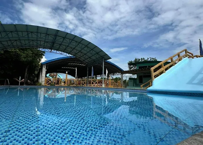 Arzel Resort