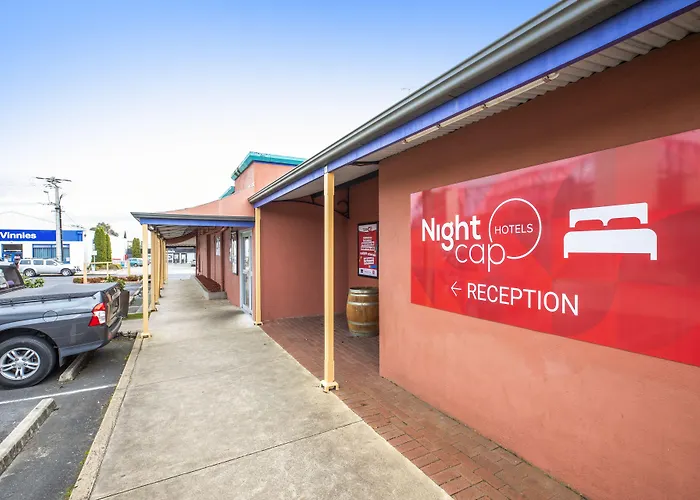 Nightcap At Federal Hotel Mt Gambier