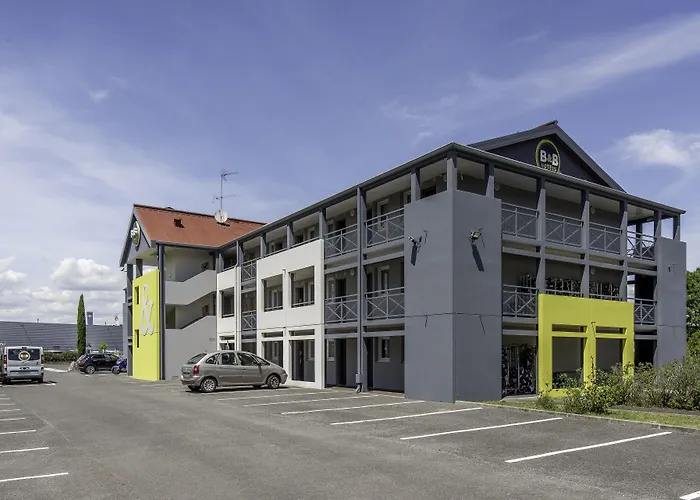 B&B HOTEL Bordeaux Mérignac Hôtel de Ville