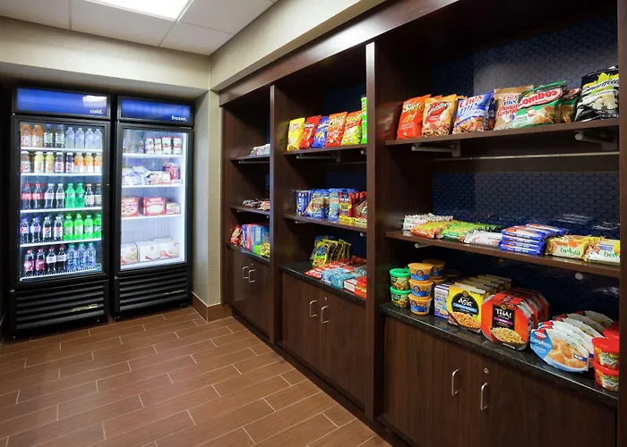 Hampton Inn & Suites Minneapolis West/ Minnetonka