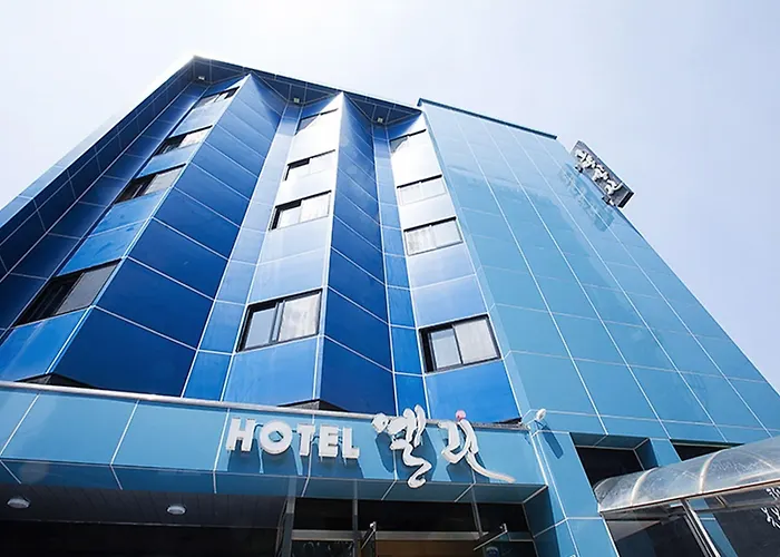 Elin Hotel