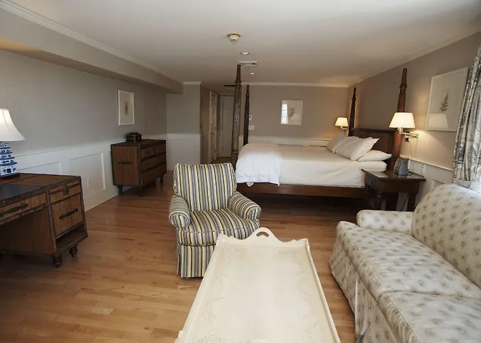 Anchor Inn Beach House