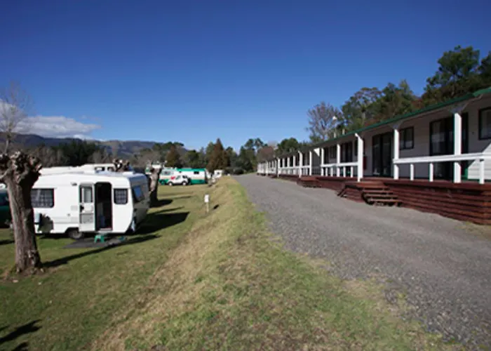 Opal Hot Springs & Holiday Park