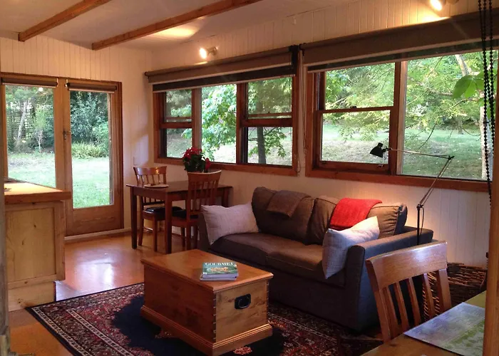 Braeside Mount Macedon Country Retreat Bed And Breakfast