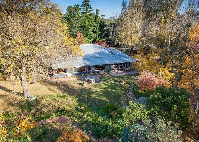 Braeside Mount Macedon Country Retreat Bed And Breakfast