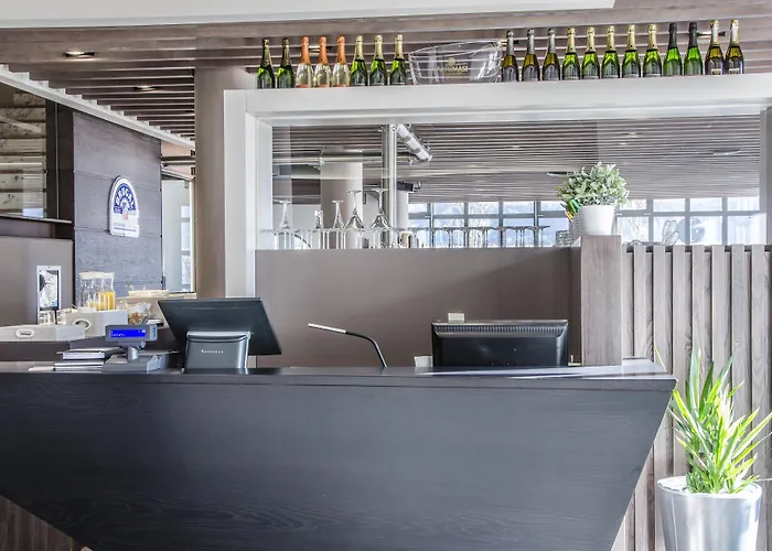 Fly Bike Hotel