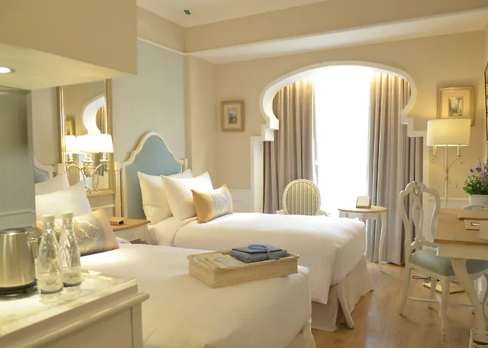 Noor Hotel