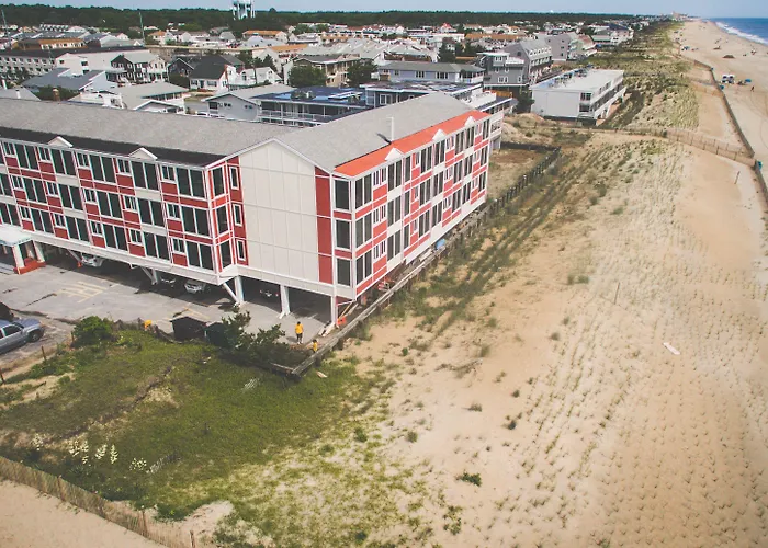 Surf Club Oceanfront Hotel