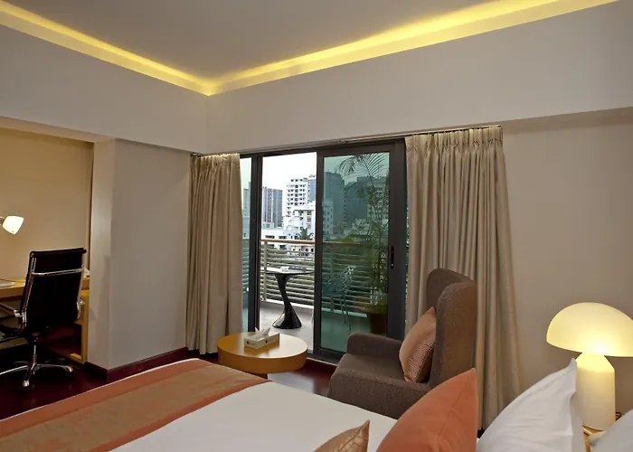 Lakeshore Suites, Banani
