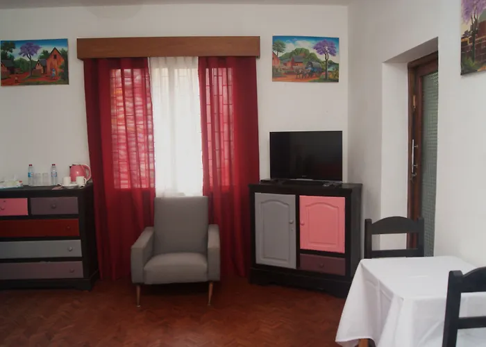 Villa Mahefa - WiFi Fibre - Parking&Jardin - Netflix - Hôtel proche RN1, RN4, RN7