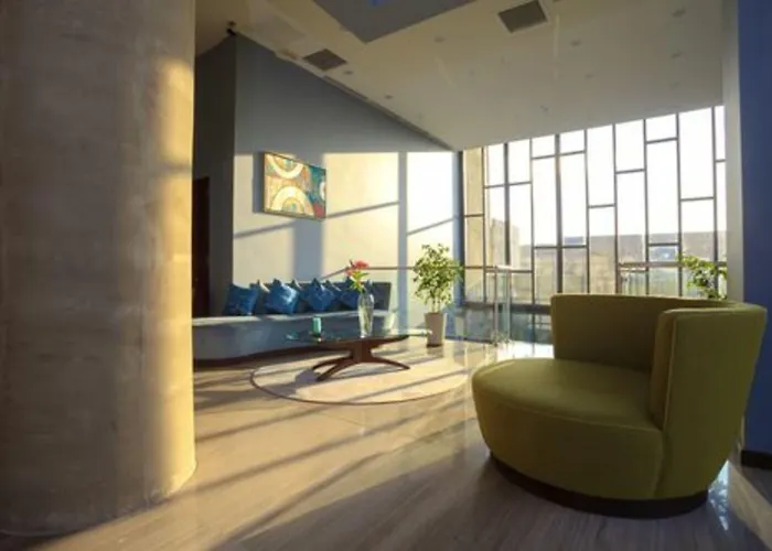 Courtyard By Marriott Santiago Airport