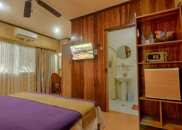 Hayahay Resort