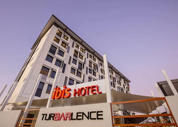 Ibis Mackay
