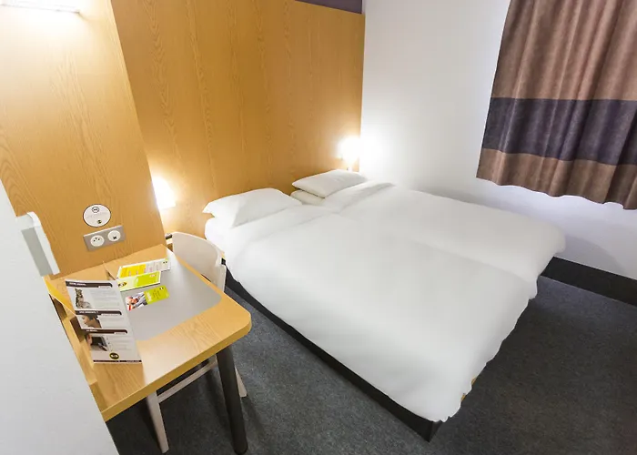 B&B Hotel Niort Marais Poitevin Est