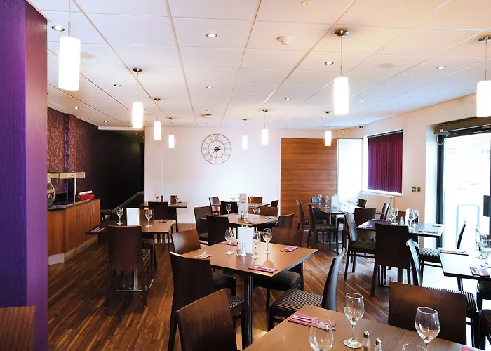Lancaster Hotel