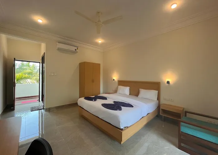 Morjim Sunset Hotel - 400 Meter To Morjim Beach