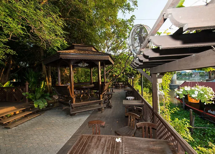 Krungsri River Hotel