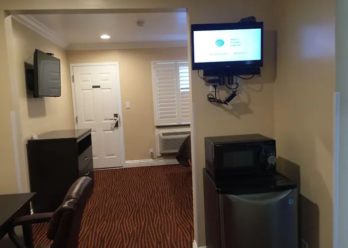 Convention Center Inn & Suites
