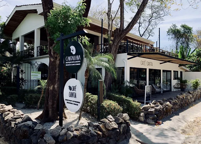 Hotel Cantarana