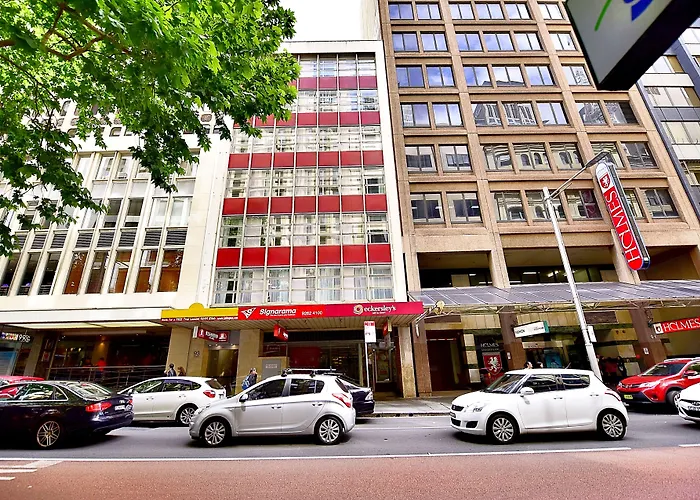 Megaboom City Hotel