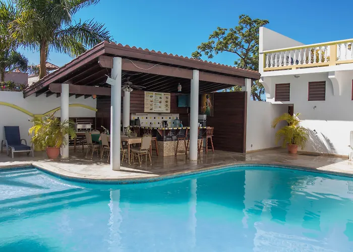West Bay Colonial