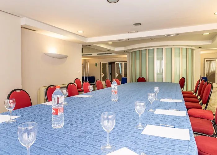 Hotel Abades Manzanil
