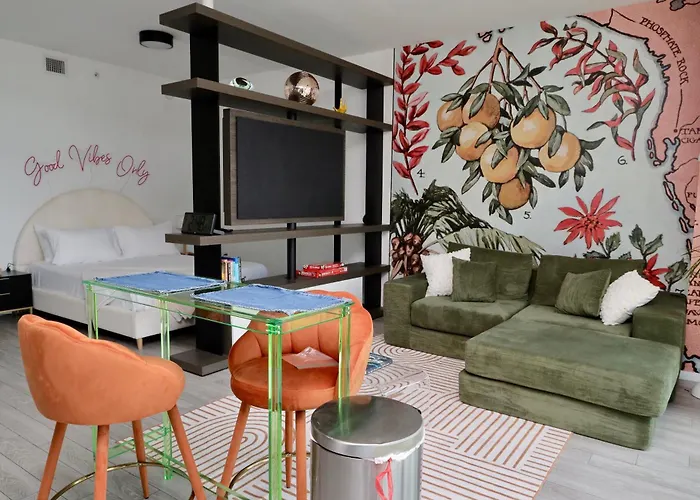 Downtown Luxe Studio