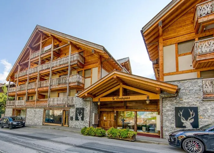 Montagnier B62, Indoor Pool And Spa