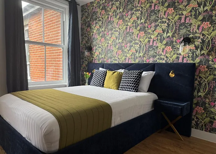 Sarah Hotel