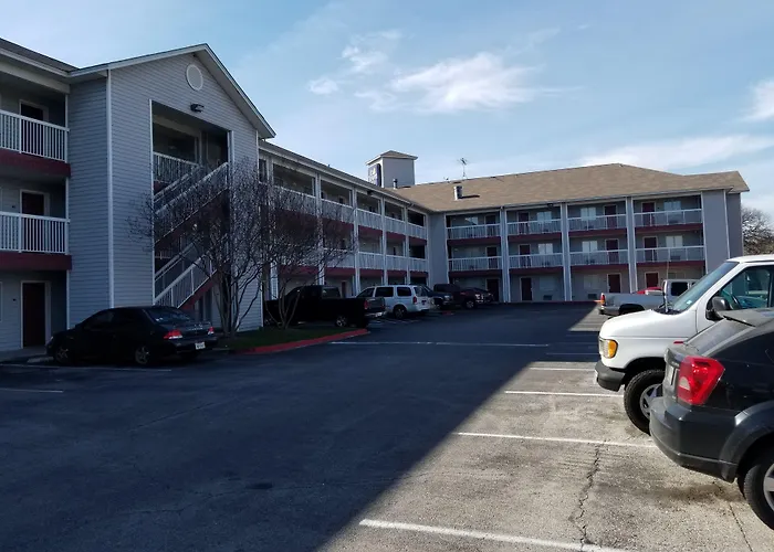 Intown Suites Extended Stay San Antonio Tx - Leon Valley North