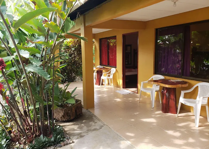 Cabinas Pura Vida B&B&Tour Operator