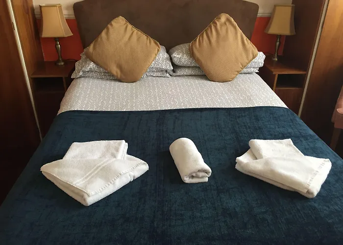 Welbeck Hotel - Close To Beach, Train Station & Southend Airport
