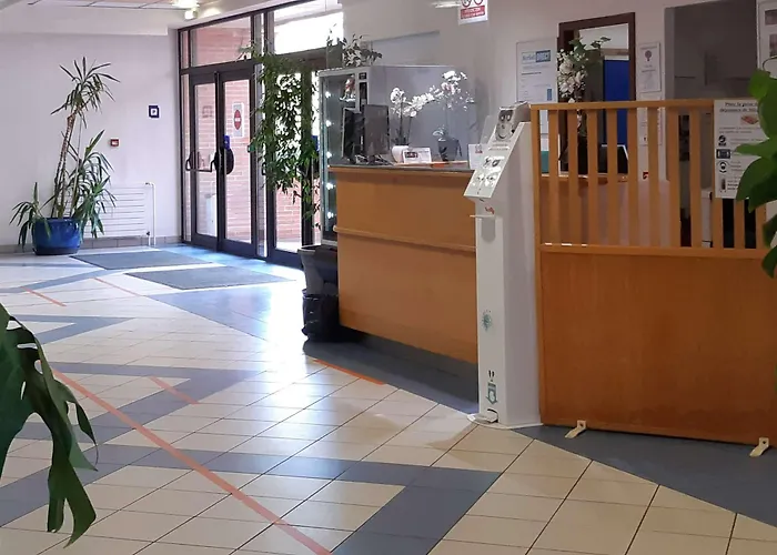 Kyriad Direct Montauban Centre