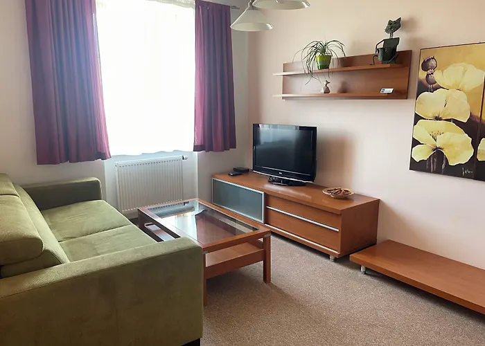 Hotel Ostrov Garni