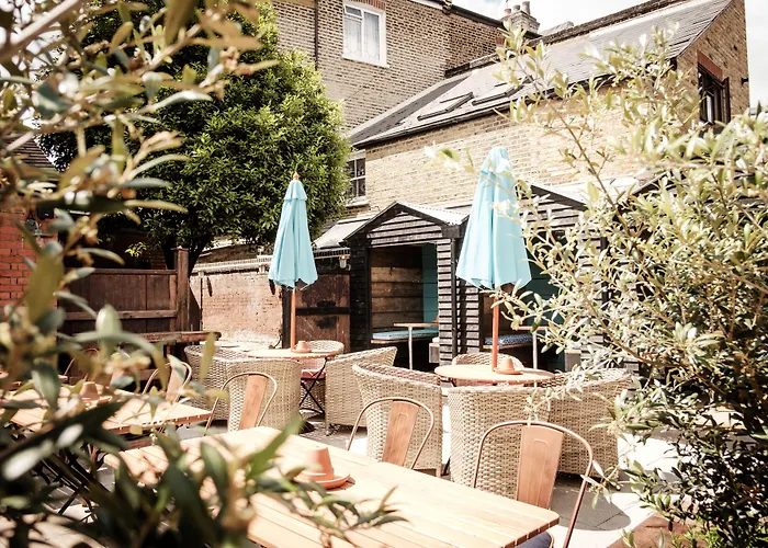The Queen'S Head