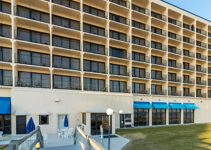 Crystal Coast Oceanfront Hotel