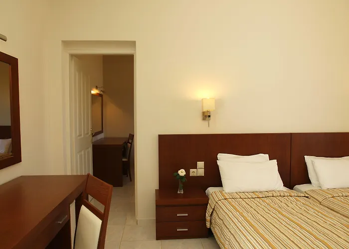 Skiathos Club Hotel & Suites