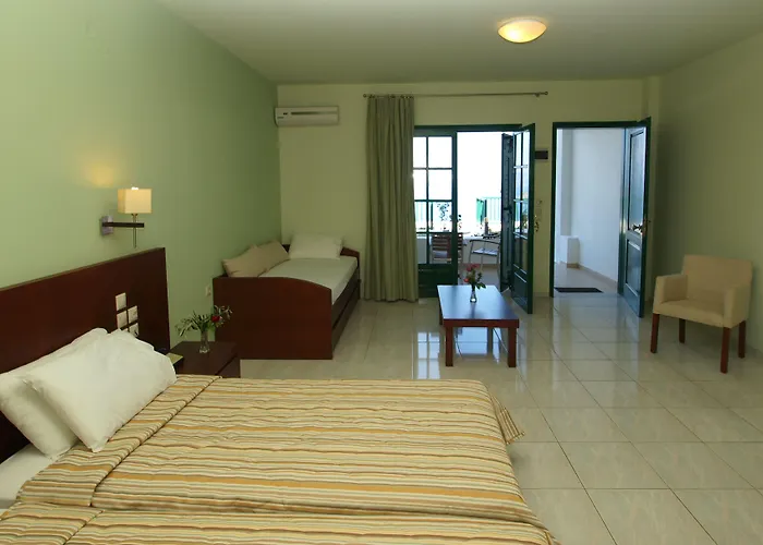 Skiathos Club Hotel & Suites