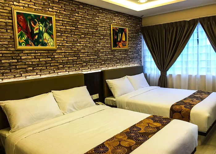 Louis Hotel